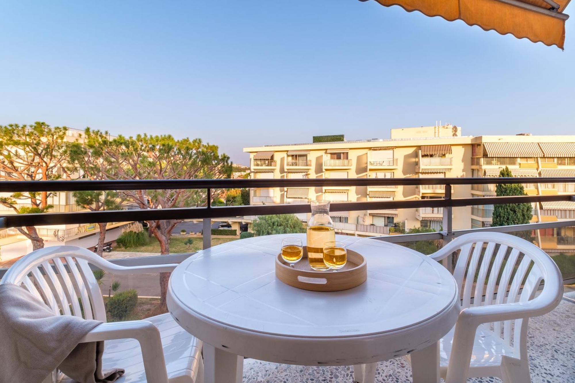Résidence Héliotel Marine Saint-Laurent-du-Var Extérieur photo